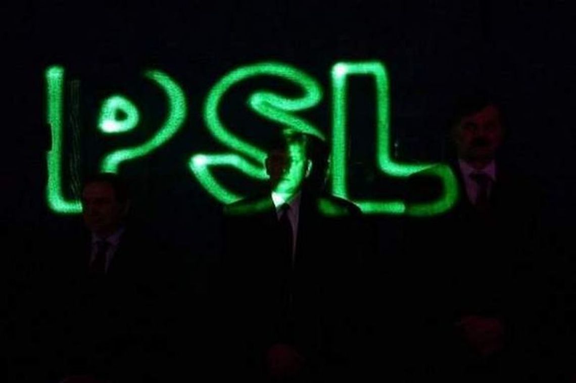 Instruktor jazdy został zastępcą dyrektora, jego teść jest z PSL