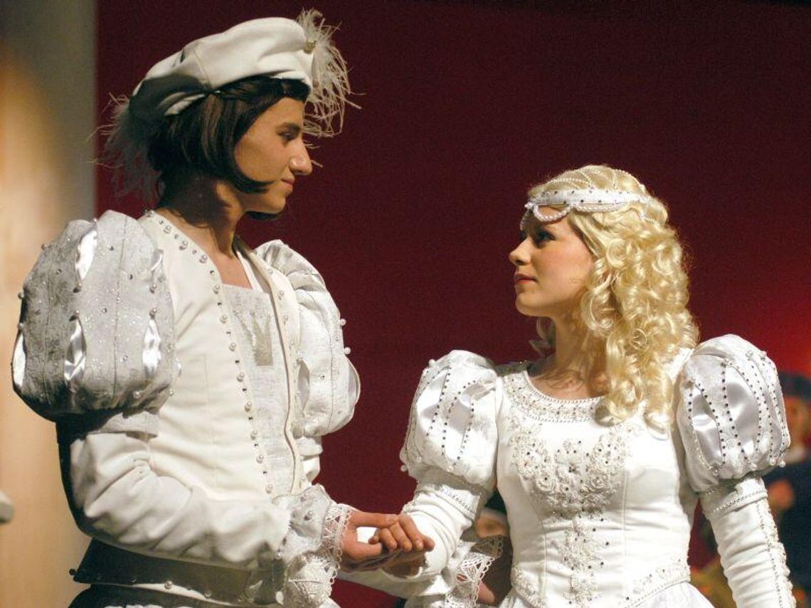 Internetowy Kopciuszek w Teatrze Muzycznym