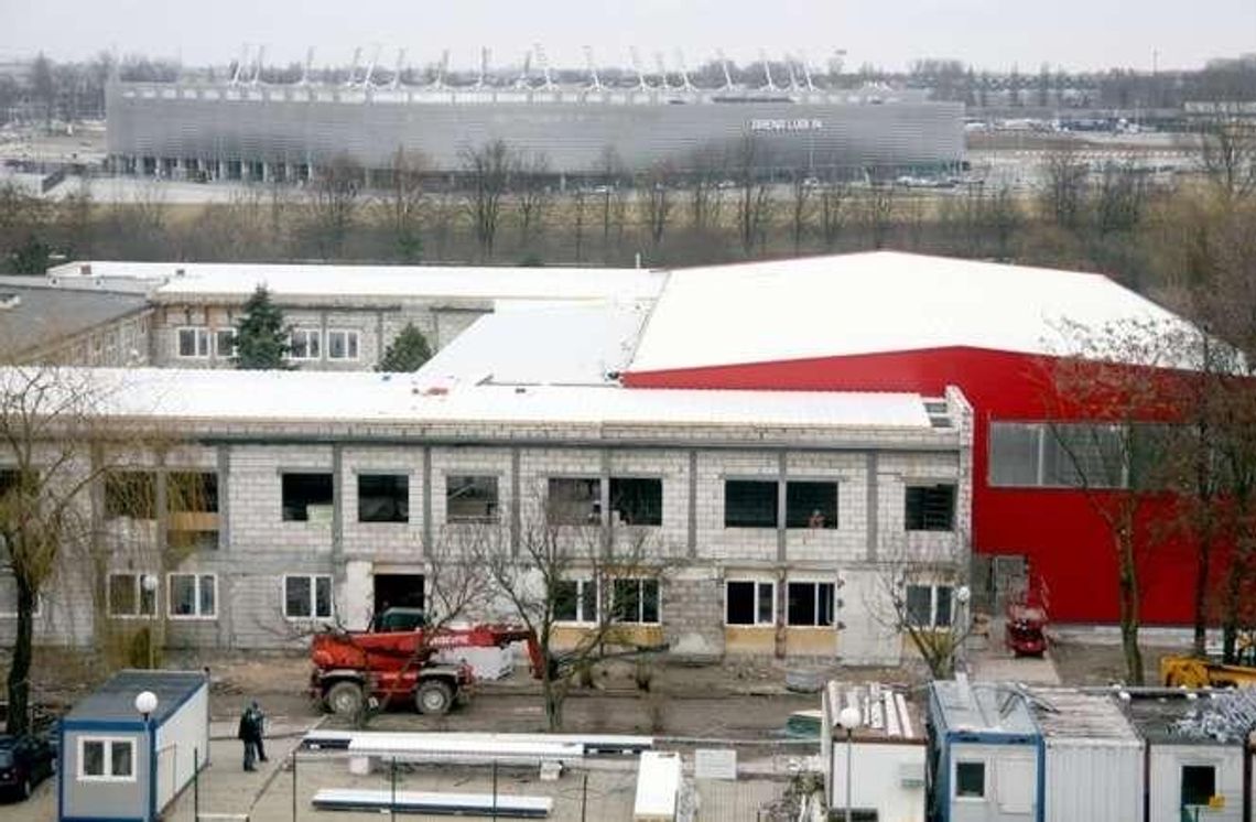 Inwestycje w Lublinie. Kończy się przebudowa hali sportowej Politechniki Lubelskiej Inwestycje w Lublinie. Kończy się przebudowa hali sportowej Politechniki Lubelskiej