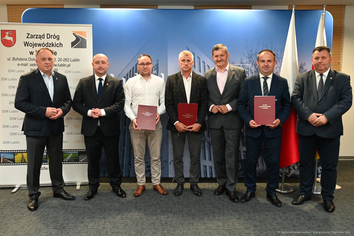 Inwestycje warte ponad 10,8 mln zł. Skorzystają kierowcy i rowerzyści