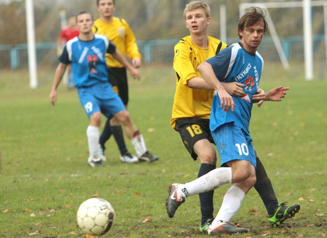 IV liga: Ruszyli z treningami i transferami