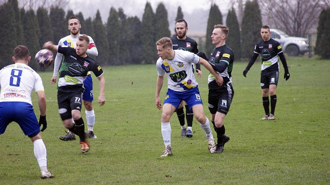 IV liga: Szalony mecz Huczwy z Unią Hrubieszów, Granit wreszcie postrzelał