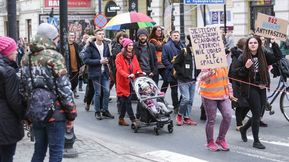 IV Manifa Lubelska. W zgromadzeniu wzięły udział nie tylko kobiety [ZDJĘCIA]