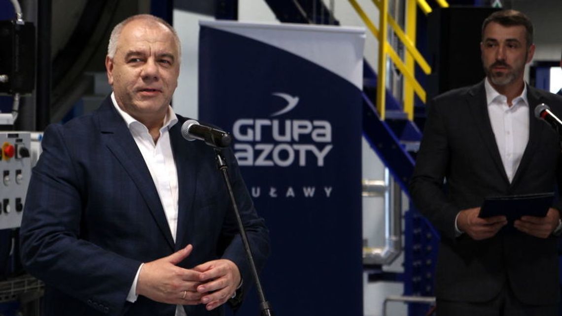 Jacek Sasin trafił do szpitala w Warszawie. Ma objawy COVID-19 Jacek Sasin trafił do szpitala w Warszawie. Ma objawy COVID-19