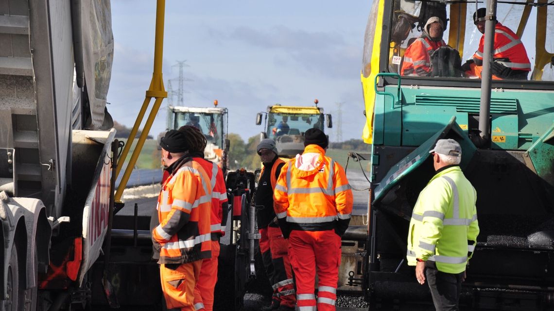 Jadą z bitumem ekspresowo, czyli podsumowanie drogowców