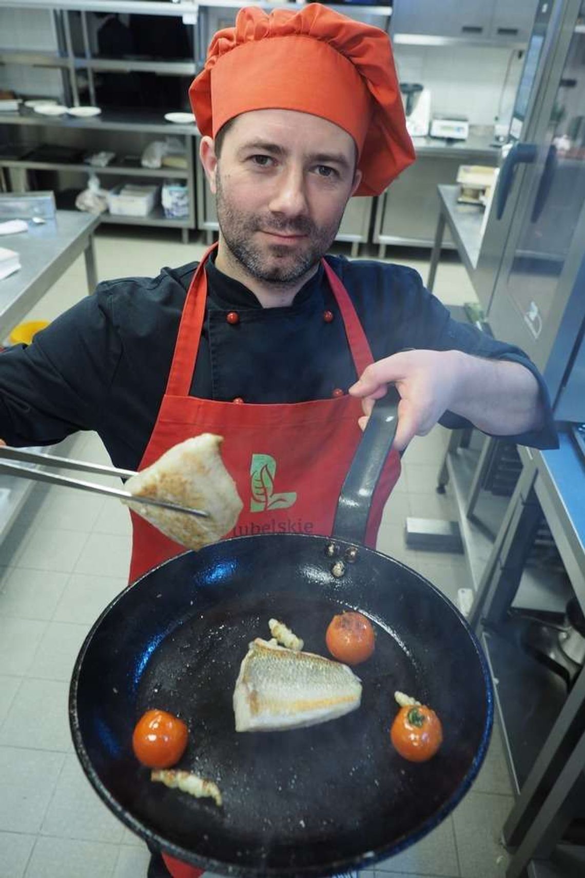 Jak dobrze przygotować jesiotra? Szef kuchni podpowiada (przepisy)