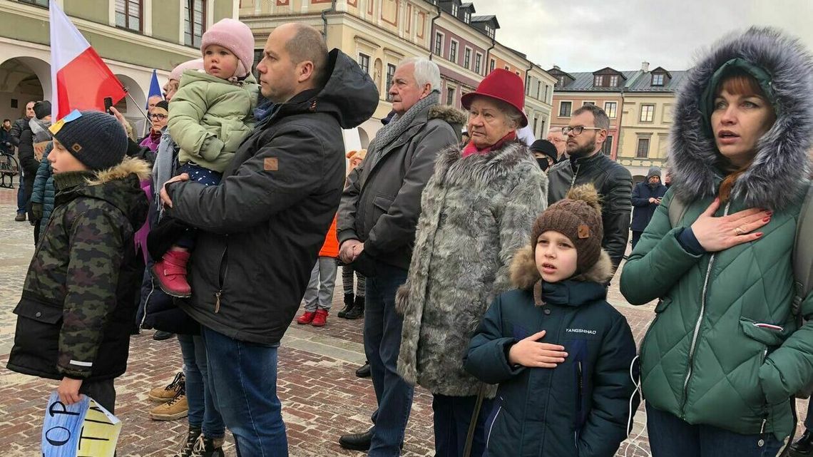 Jak już będzie po wojnie, to tata mówi, że na naszym domu wywiesimy dwie flagi: polską i ukraińską