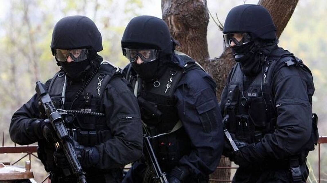 Jak może wyglądać terrorysta? Dyrektorzy lubelskich szkół zaskoczeni poradnikiem