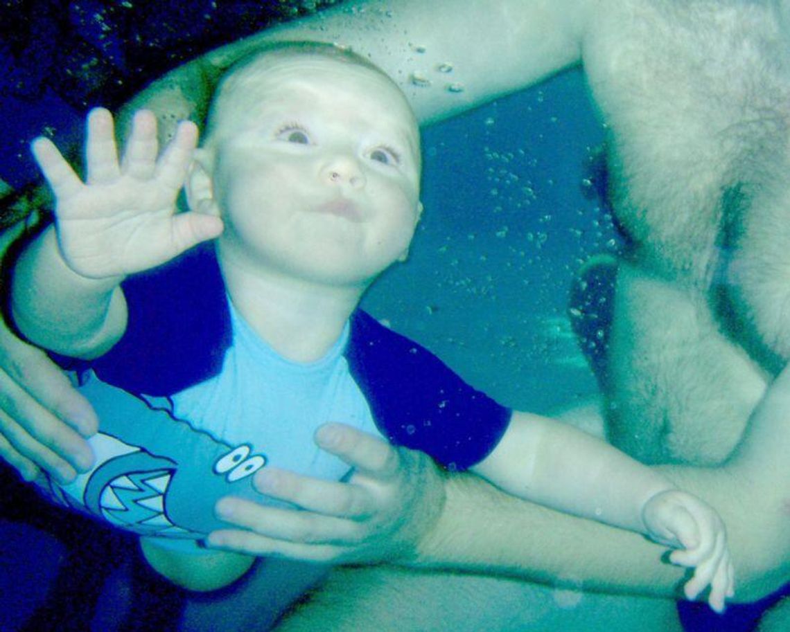 Jak niemowlę w wodzie czyli małe dzieci na pływalni