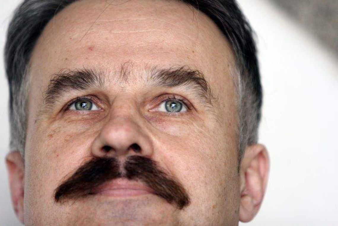 Jak ocieplić wizerunek Kaczyńskiego? Wyciekła analiza prof. Parucha