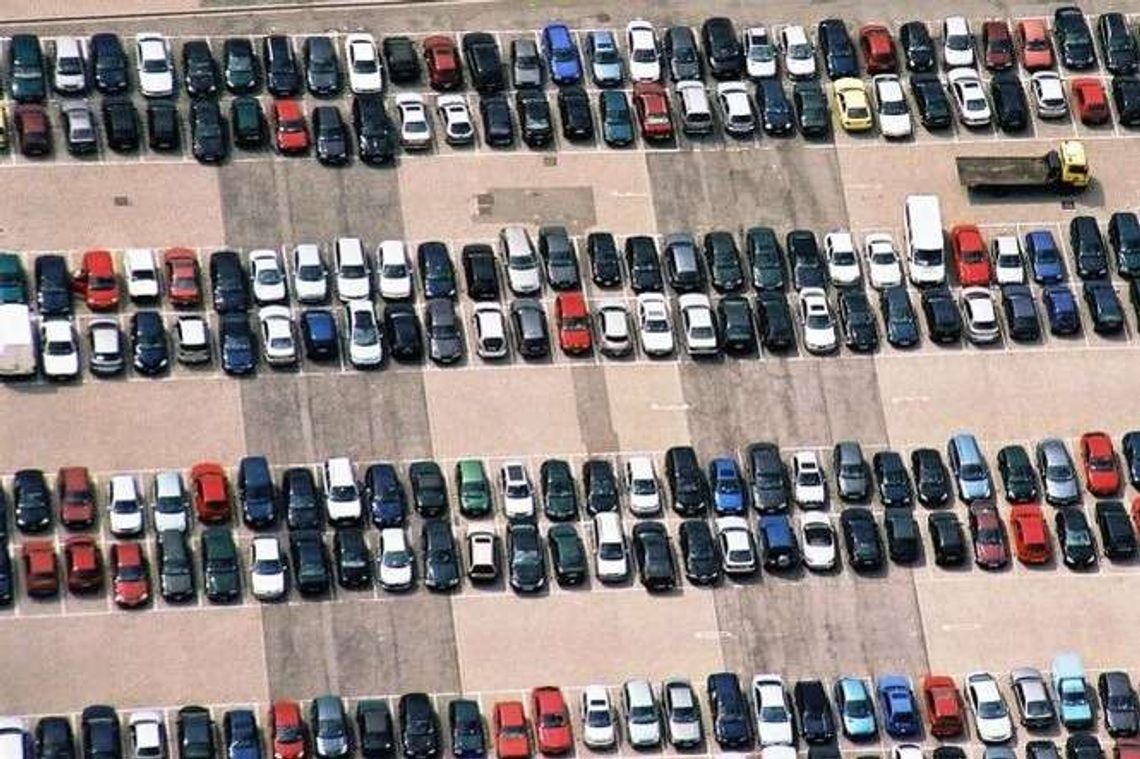 Jak otrzymać zwrot 425 zł nadpłaty za kartę pojazdu? Coraz mniej czasu