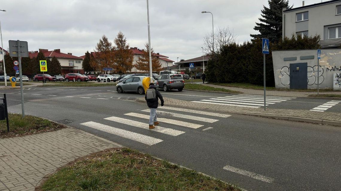 Jak poprawić bezpieczeństwo na ulicy Roztocze? Miasto rozważa spowolnienie ruchu Jak poprawić bezpieczeństwo na ulicy Roztocze? Miasto rozważa spowolnienie ruchu