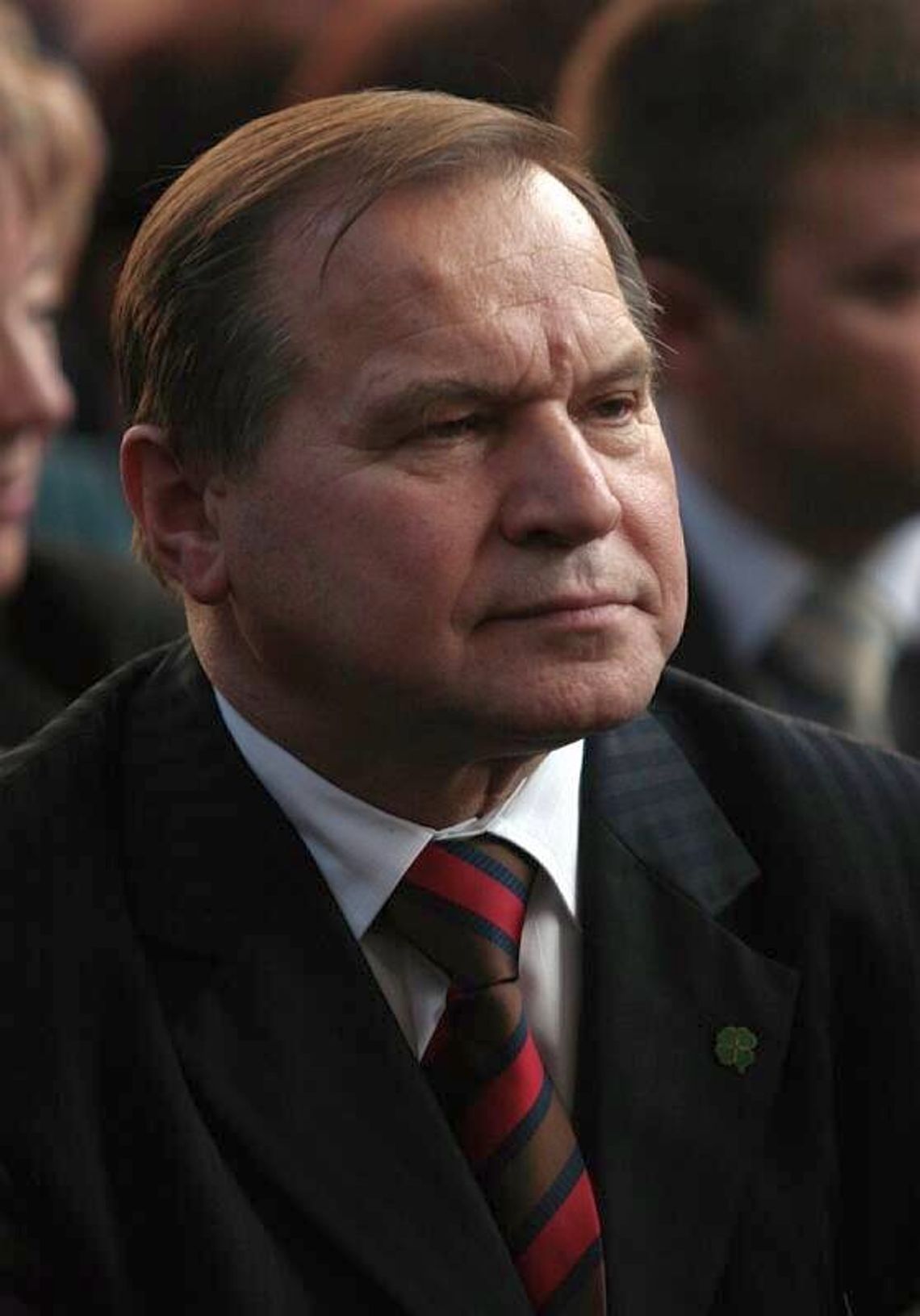 Jak poseł dorabia. Miesięcznie na konto ponad 27 tys. zł Jak poseł dorabia. Miesięcznie na konto ponad 27 tys. zł