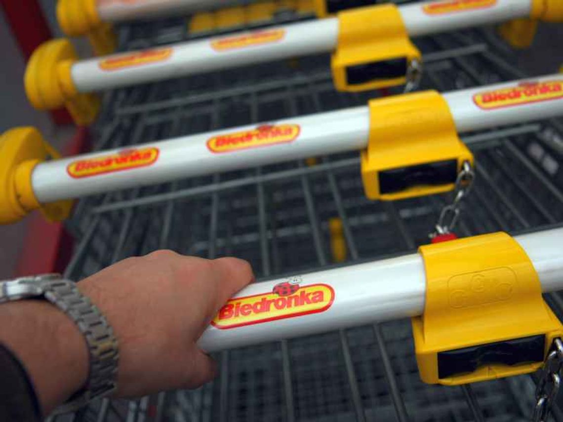 Jak pracować to w Biedronce. Pensja minimalna 1800 zł