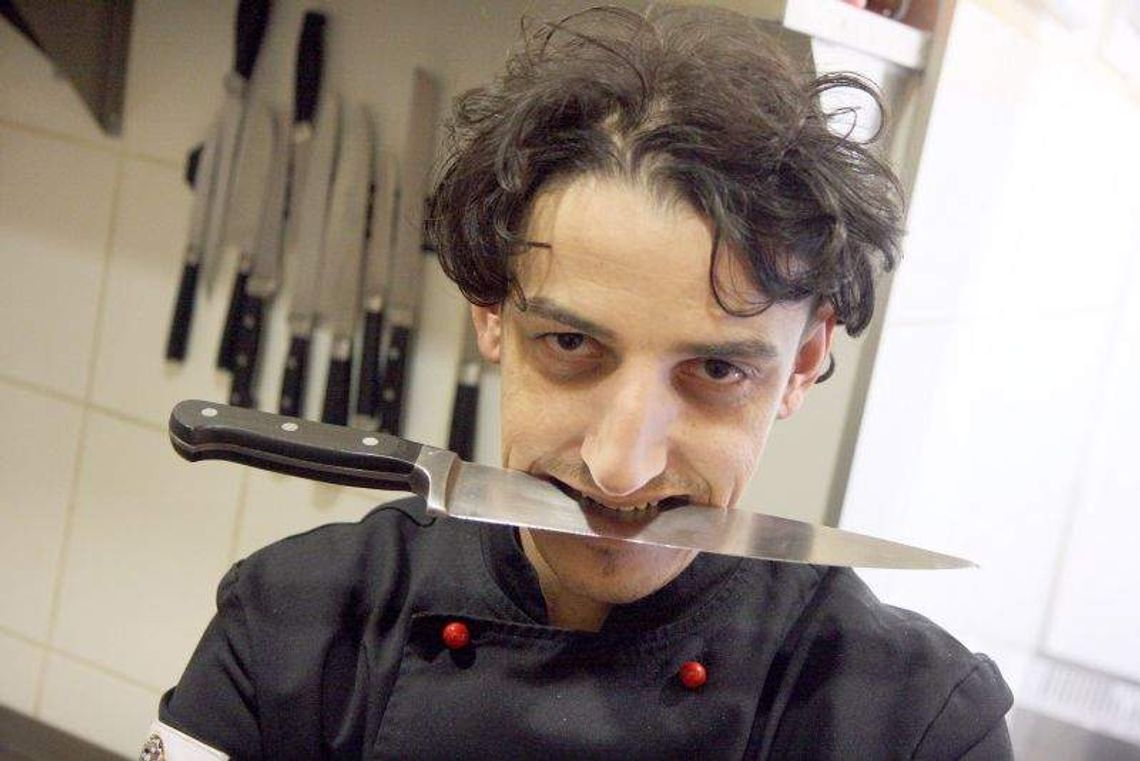 Jak przygotować i podać deskę serów?