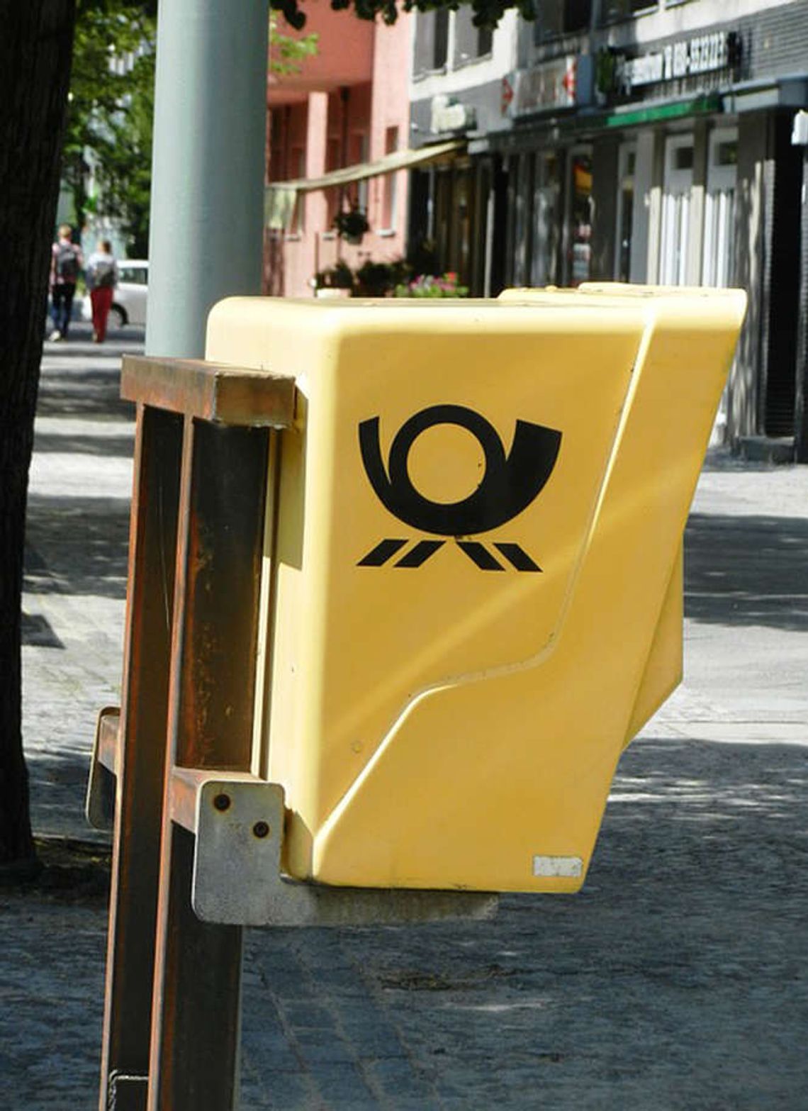 Jak reklamować usługi kurierskie?