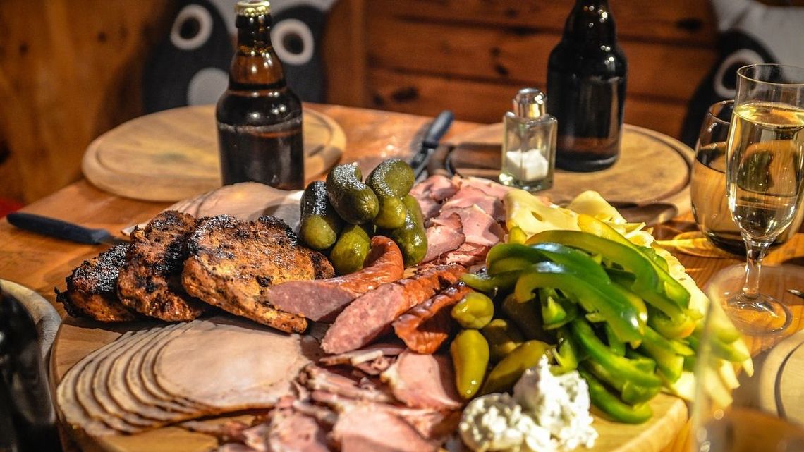 Jak samemu przygotować wędzoną wędlinę?