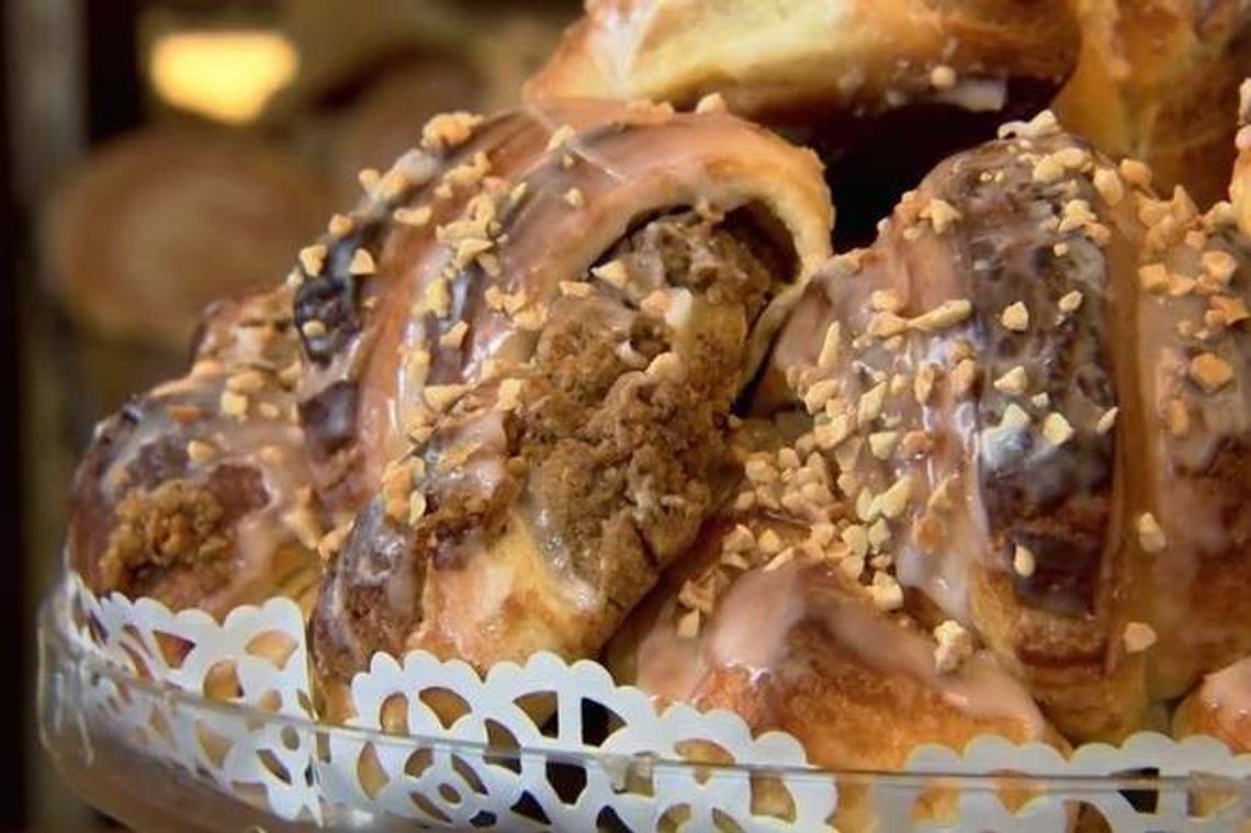 Jak się robi rogale świętomarcińskie? Przepis na rogal marciński