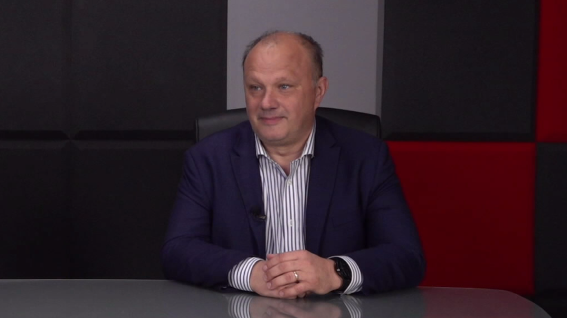 Jak szkolić przyszłych kierowców, żeby było bezpiecznie? - rozmowa ze specjalistą