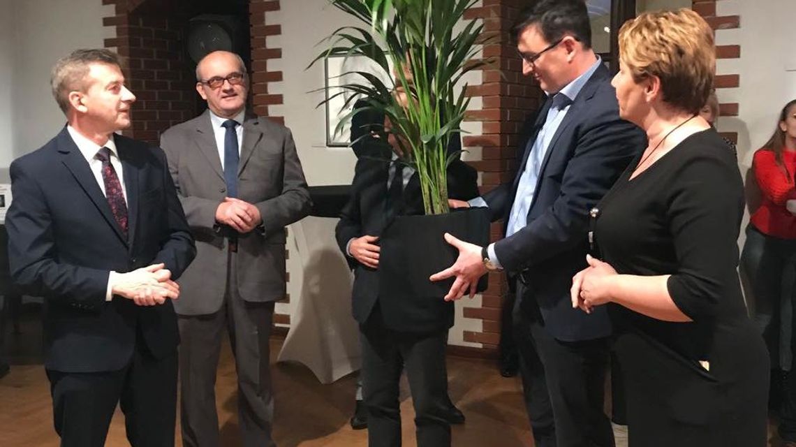 Jak urzędują chełmscy posłowie? Otwarcia biur poselskich z pompą