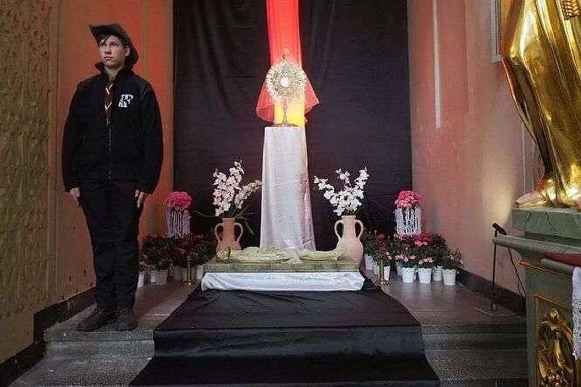 Jak wyglądają Groby Pańskie w lubelskich kościołach? [ZDJĘCIA]