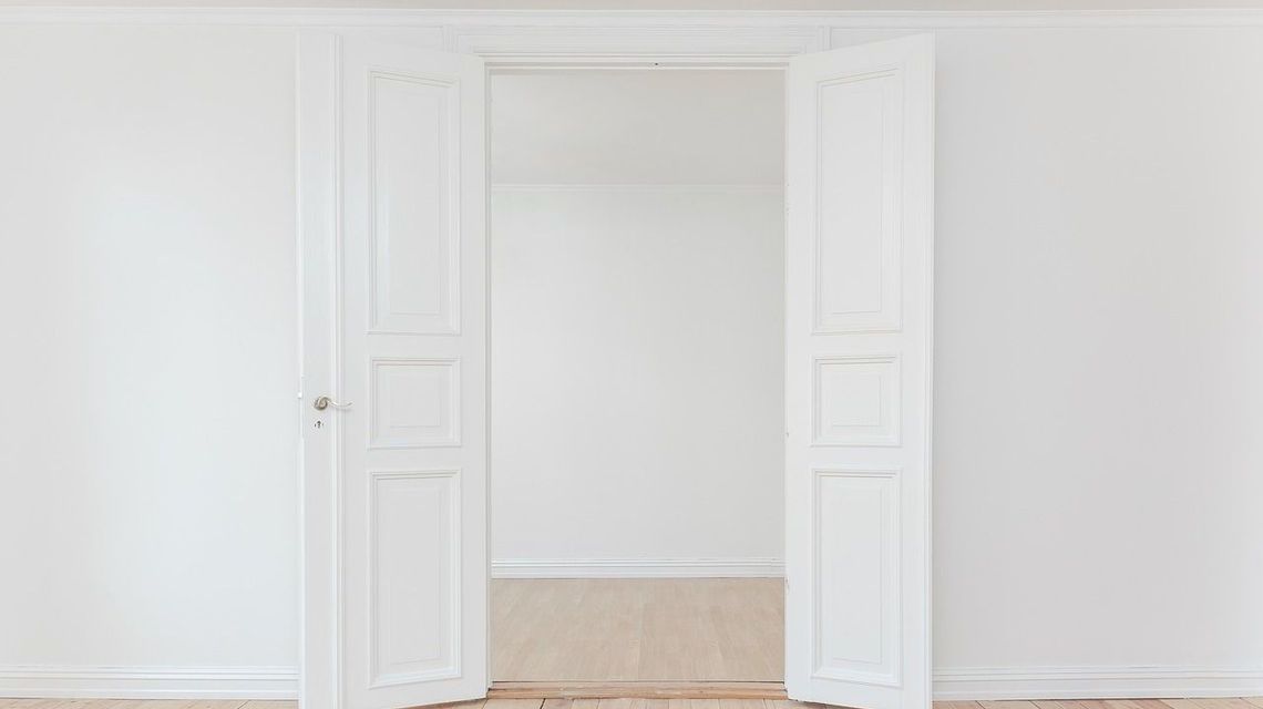 Jak zamontować ścianę działową? Poradnik Jak zamontować ścianę działową? Poradnik