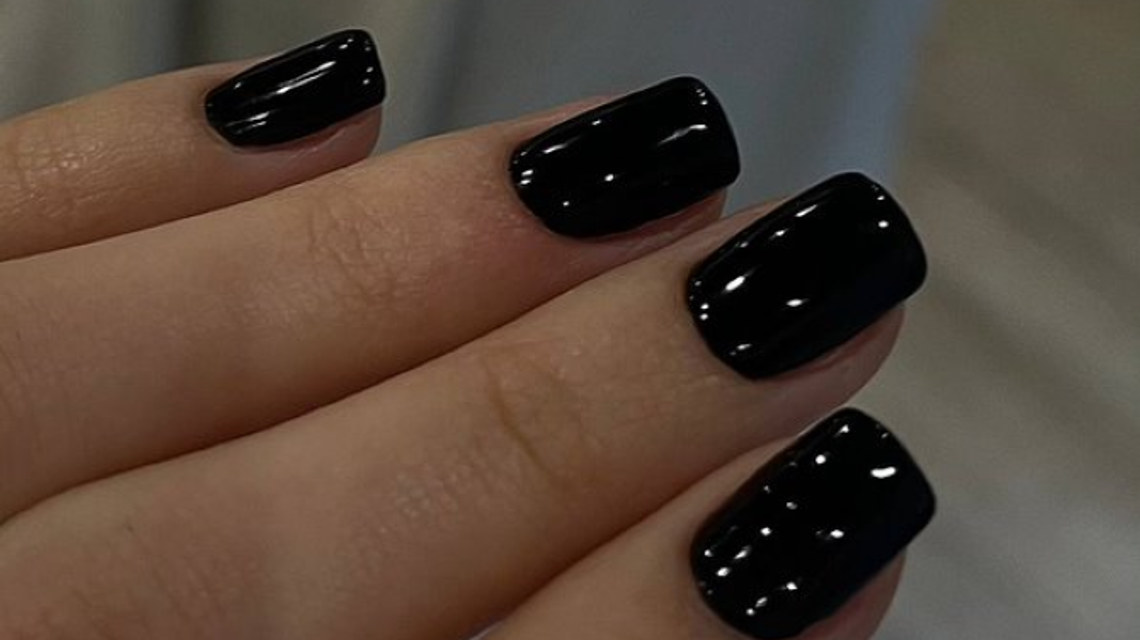 Jak znaleźć zaufanego specjalistę od manicure? Jak znaleźć zaufanego specjalistę od manicure?