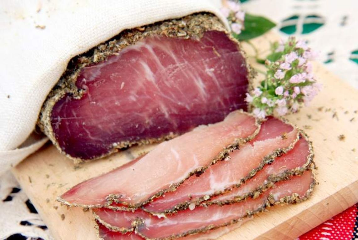 Jak zrobić zakwas na żurek, białą kiełbasę i zamarynować mięso. Przepisy na tradycyjne święta Jak zrobić zakwas na żurek, białą kiełbasę i zamarynować mięso. Przepisy na tradycyjne święta