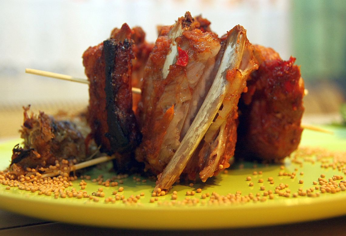 Jak zrobić żeberka? Przepisy na ostatnie podrygi zimy