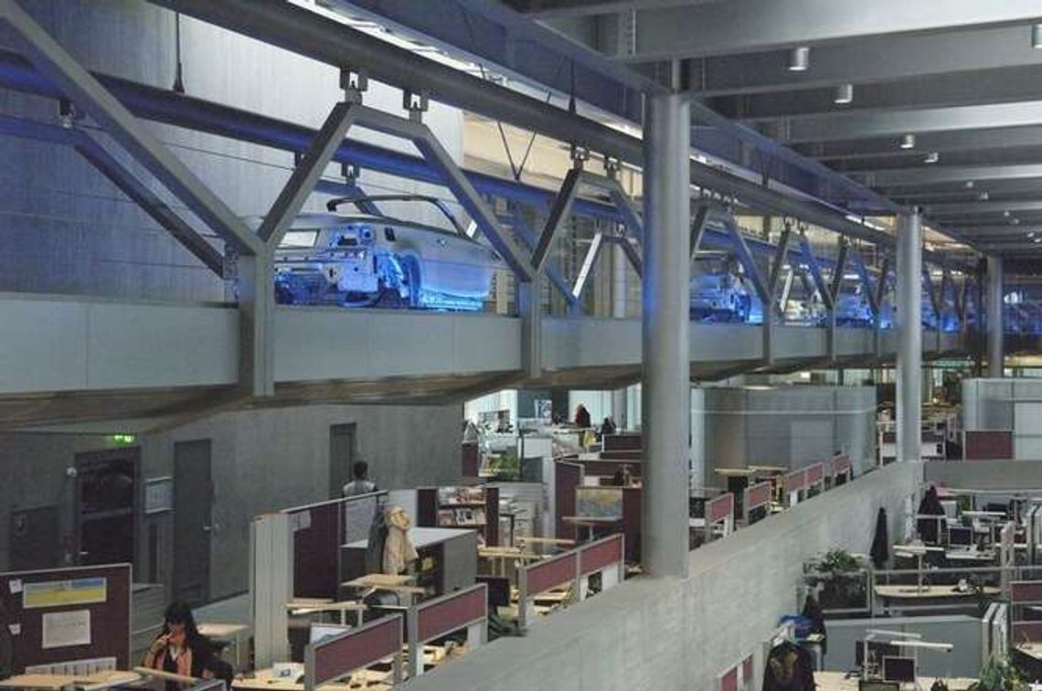 Jak zwiększyć bezpieczeństwo i komfort pracy w zakładach produkcyjnych?