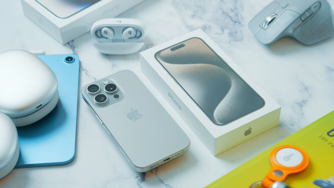 Jaki telefon Apple sprawdzi się dla osób w ciągłym ruchu? Porównanie nowego iPhone Air z klasycznym iPhone 17 Jaki telefon Apple sprawdzi się dla osób w ciągłym ruchu? Porównanie nowego iPhone Air z klasycznym iPhone 17