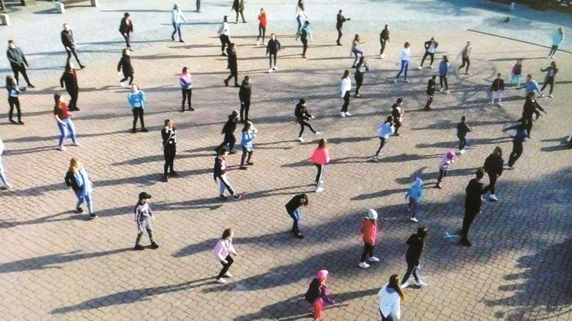 Janów zatańczy Taniec Uwielbienia. To już lokalna tradycja Janów zatańczy Taniec Uwielbienia. To już lokalna tradycja