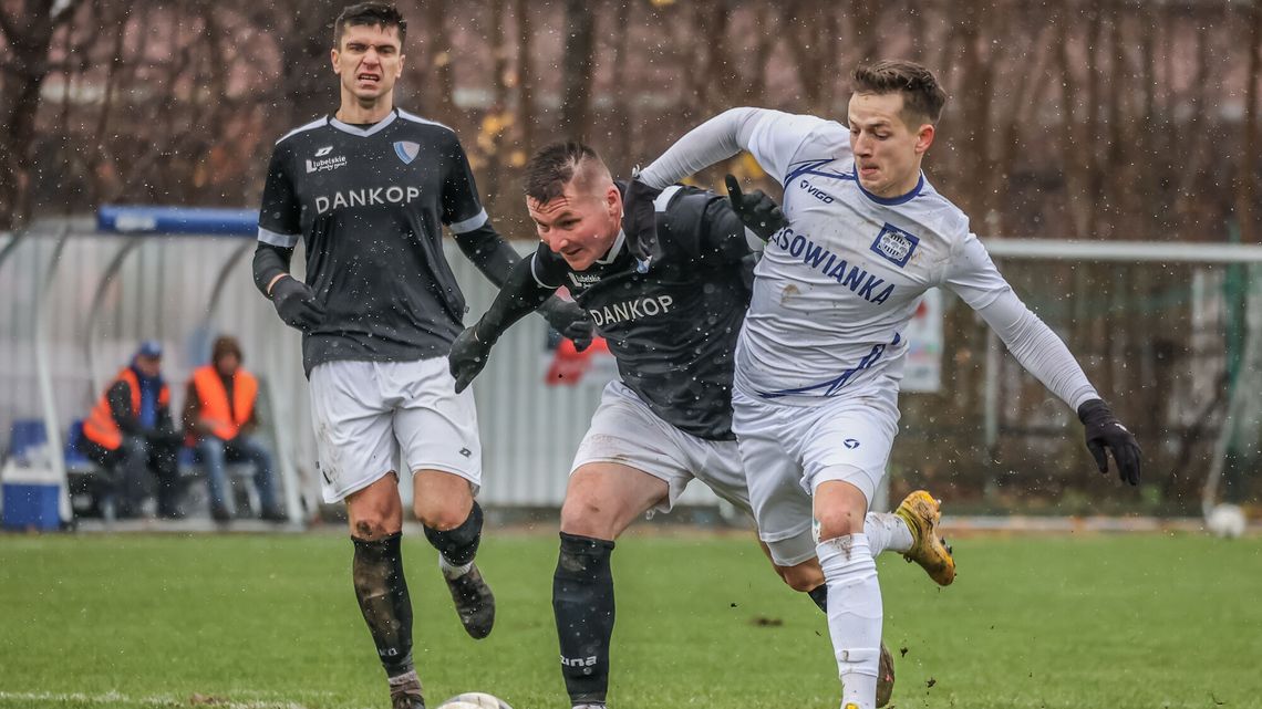 Janowianka czy Stal Kraśnik, czyli kto mistrzem jesieni w IV lidze? Janowianka czy Stal Kraśnik, czyli kto mistrzem jesieni w IV lidze?