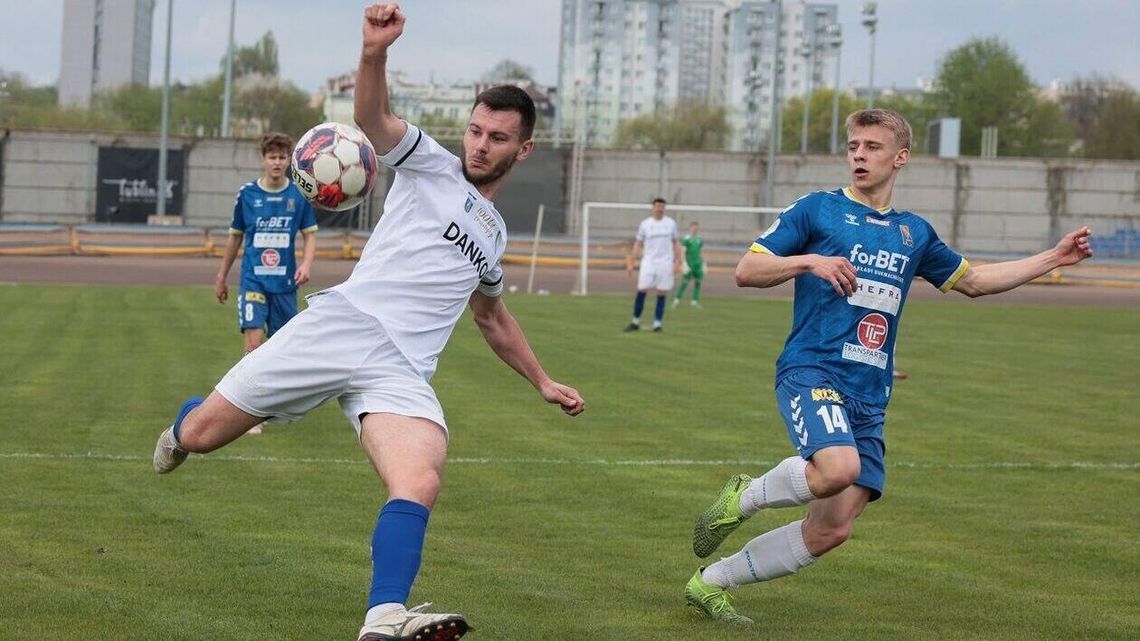 Janowianka szybko pozbierała się po porażce z Lewartem. Lider ograł rezerwy Motoru [zdjęcia]