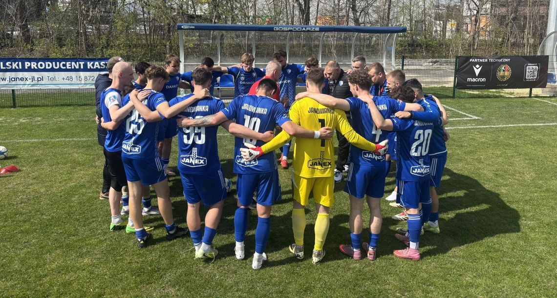 Janowianka w końcu wygrała, Lewart bliżej lidera i komplet wyników Macron IV ligi