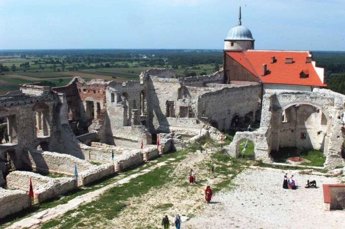 Janowiec, ostatni prywatny zamek w PRL-u