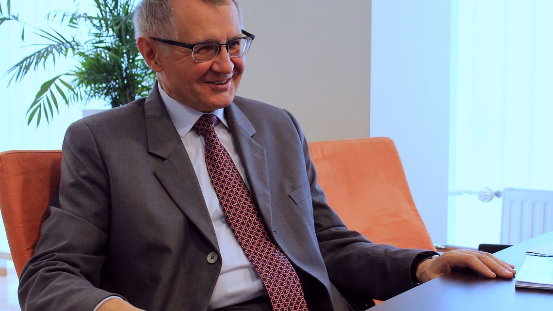 Janusz Grobel: Jest takie przysłowie, że młody idzie szybciej, ale starszy zna drogę