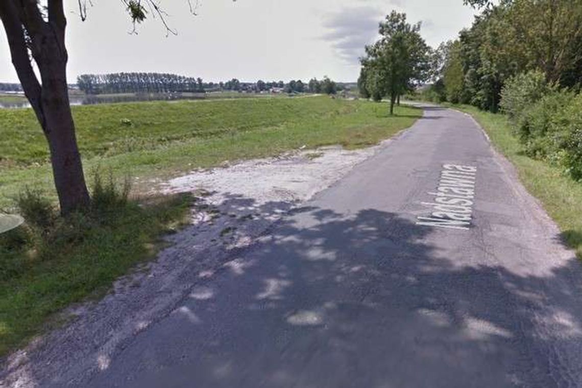 Jasna droga nad zalew. Będzie oświetlenie, co z chodnikiem?