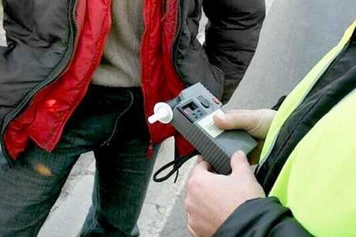 Jechał po pijanemu na rowerze. Wpadł dwa razy tego samego dnia