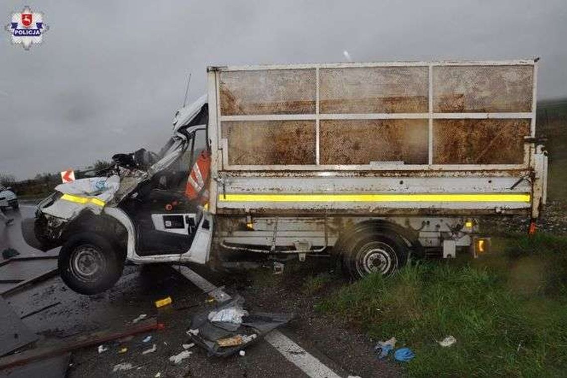 Jechał za szybko, przyczepę ściągnęło na przeciwny pas