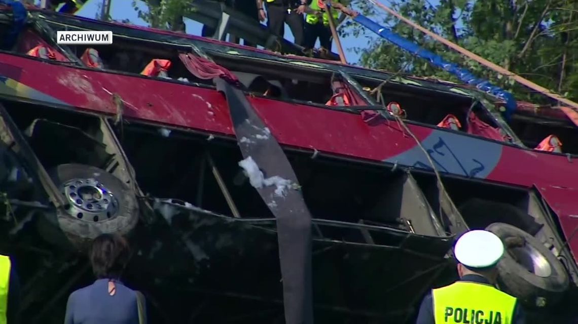 Jechał za szybko, spadł ze skarpy, troje pasażerów zginęło. Kierowca autokaru usłyszał wyrok Jechał za szybko, spadł ze skarpy, troje pasażerów zginęło. Kierowca autokaru usłyszał wyrok