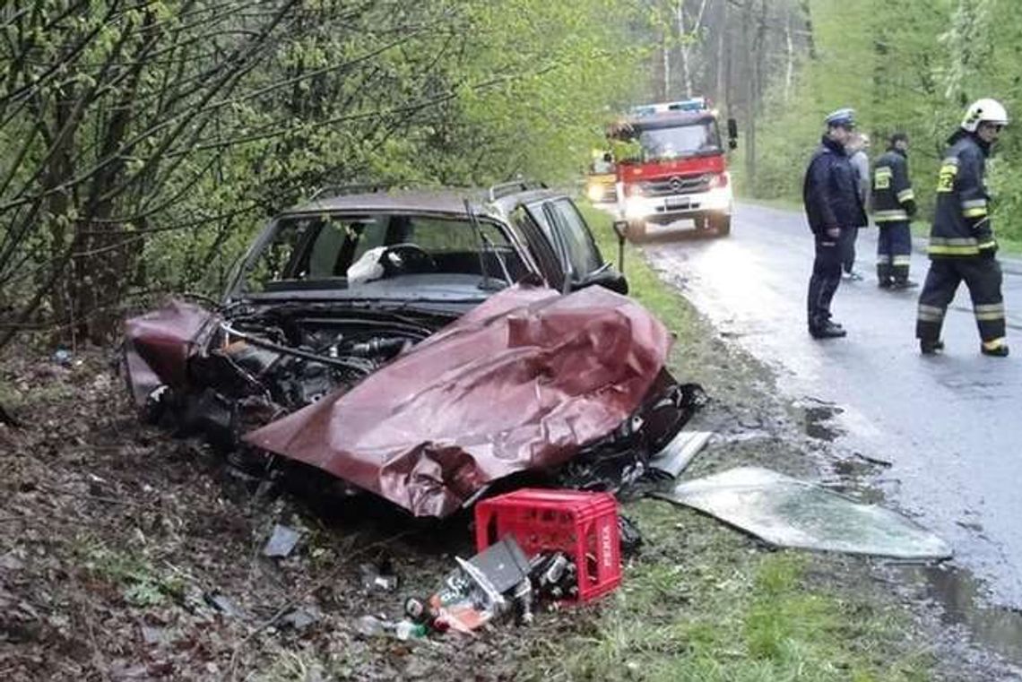 Jechał za szybko, wjechał w audi Q7 (zdjęcia)