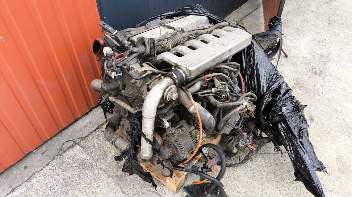 Jeden kradł, drugi rozbierał i sprzedawał. Obaj trafili w ręce policjantów Jeden kradł, drugi rozbierał i sprzedawał. Obaj trafili w ręce policjantów