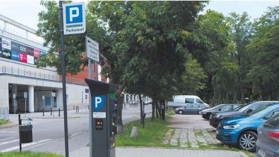 Jeden parkometr miejski, drugi prywatny. Chwila nieuwagi może być kosztowna 