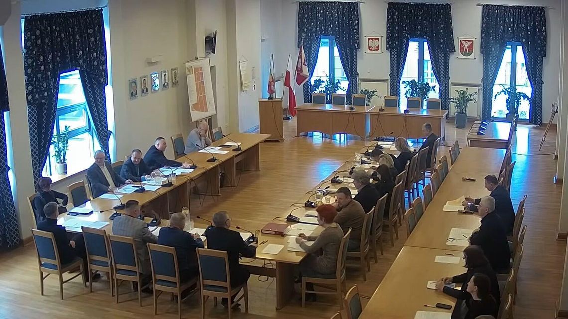 Jednak ktoś ogląda transmisje komisji. Radni mają wątpliwości w sprawie rezygnacji Jednak ktoś ogląda transmisje komisji. Radni mają wątpliwości w sprawie rezygnacji