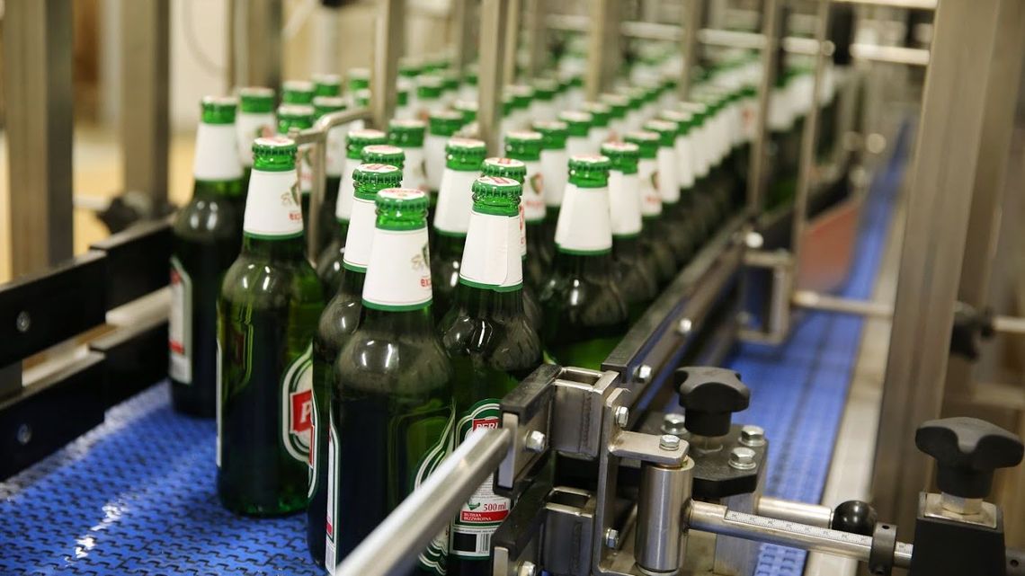 Jednak się dało. Piwo Perła także w brązowej butelce do zwrotu
