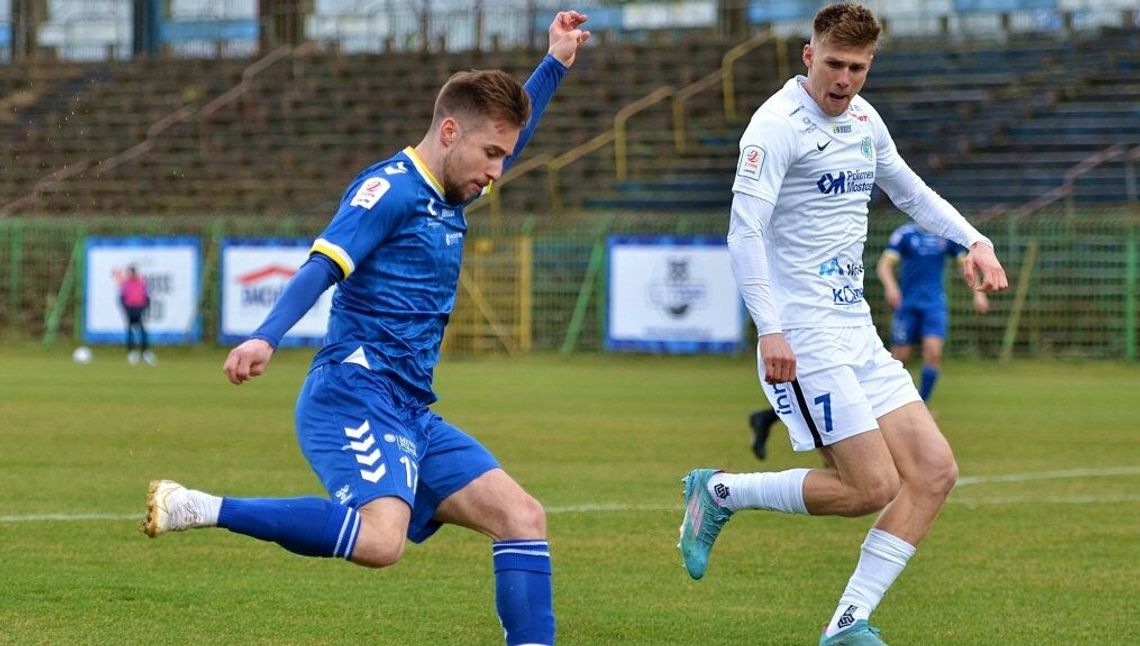 Jest awans! Motor lepszy od Stomilu w rzutach karnych (zapis relacji na żywo)