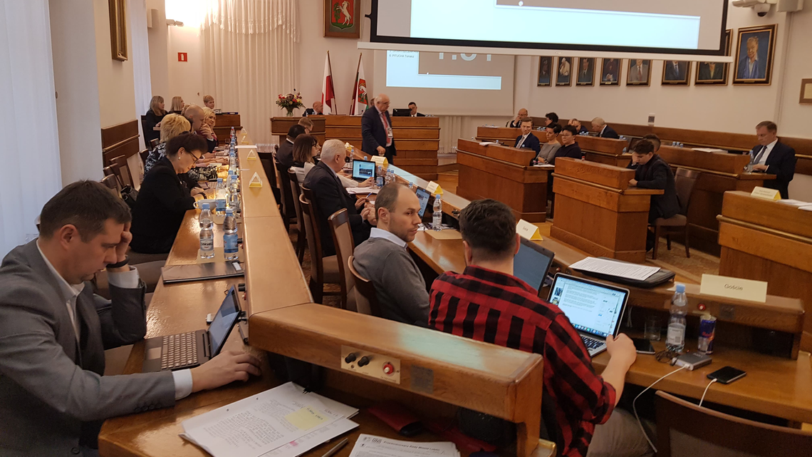 Jest decyzja: 7 kwietnia referendum o górkach czechowskich Jest decyzja: 7 kwietnia referendum o górkach czechowskich