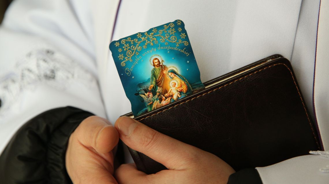 Jest decyzja ws. wizyty po kolędzie. Jedna z parafii będzie wysyłać tylko zaszczepionych księży Jest decyzja ws. wizyty po kolędzie. Jedna z parafii będzie wysyłać tylko zaszczepionych księży