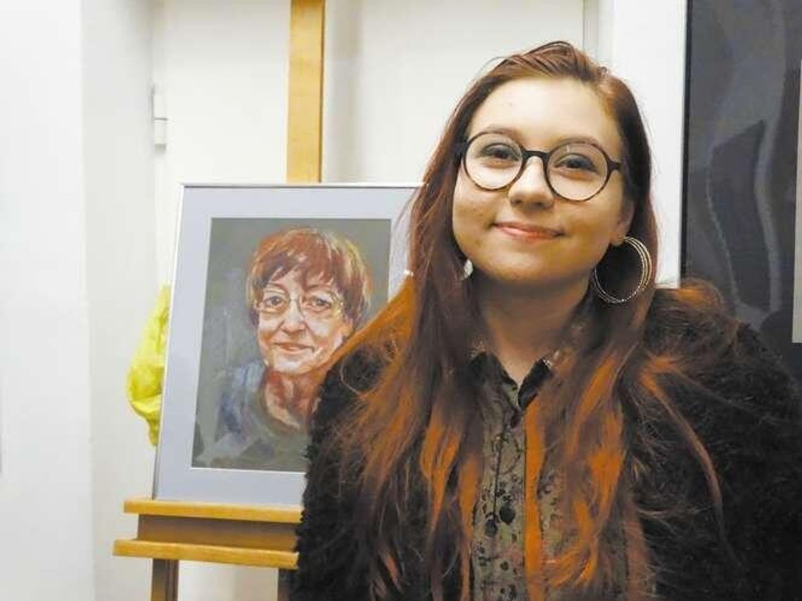"Jestem na dobrej drodze". Licealistka ma pasję i ogromny talent malarski "Jestem na dobrej drodze". Licealistka ma pasję i ogromny talent malarski